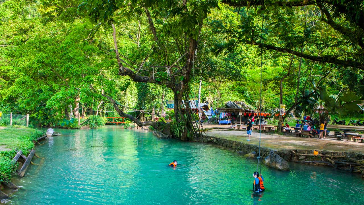 blue-lagoon-in-Vang-Vieng0201.jpeg